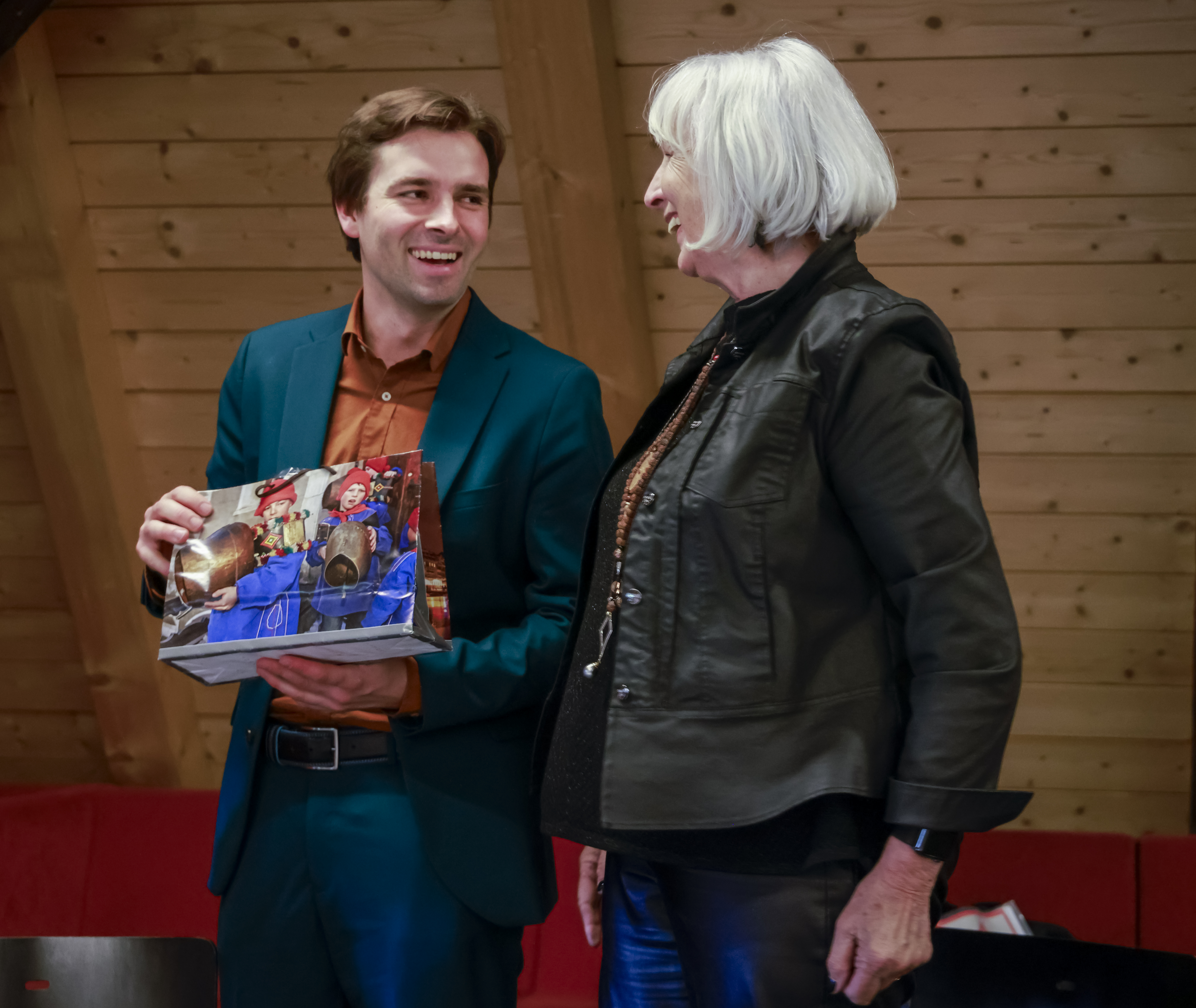 «Sagen, was man denkt…»: Die Begegnung mit Ursula Haller zum Nachschauen und Nachhören