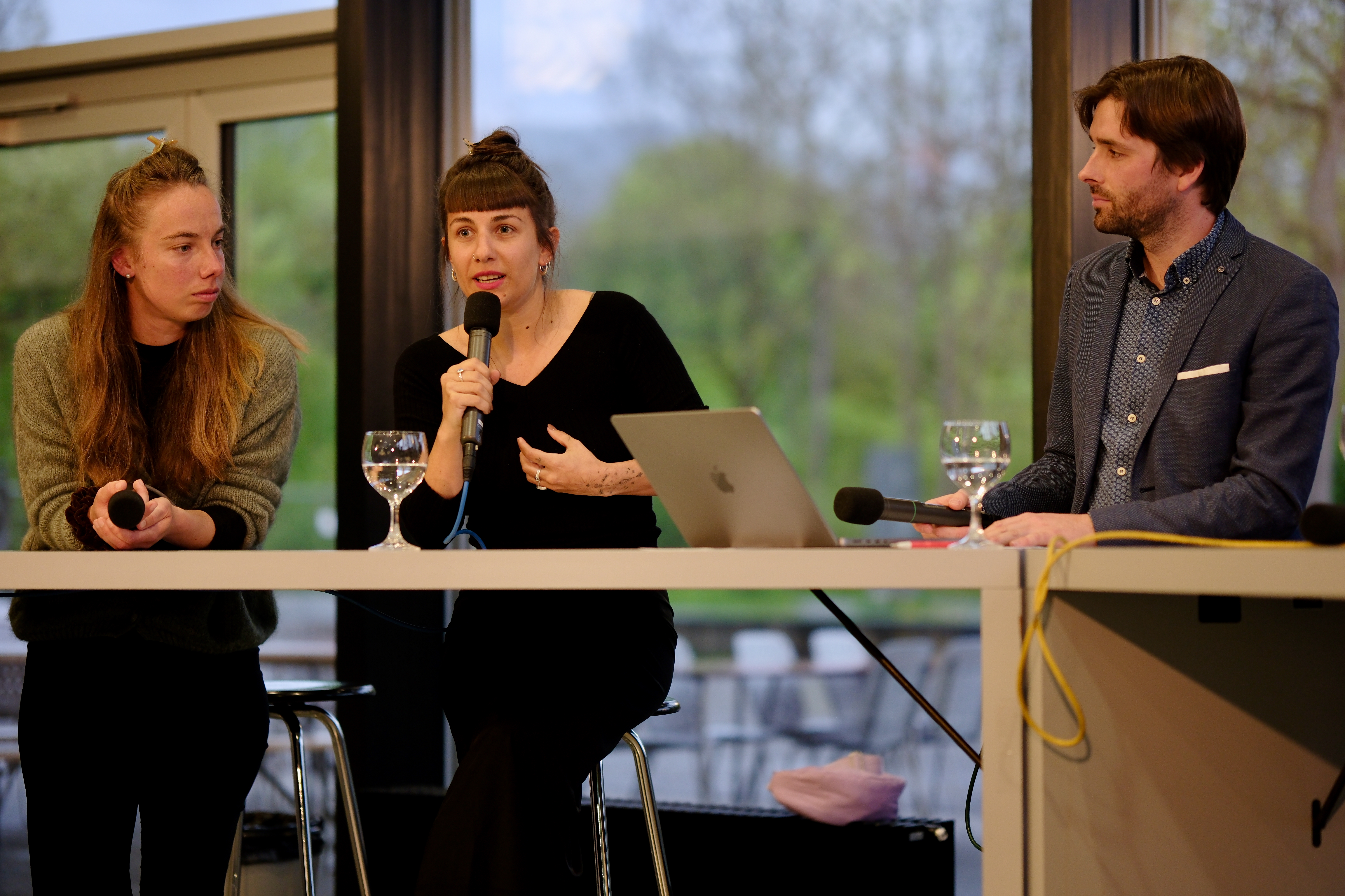 Frauen links, Männer rechts? Das Politpodium zum Nachschauen und Nachhören